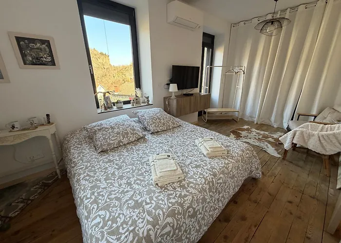 L'etape Des Jacquets - D'allier Bed & Breakfast